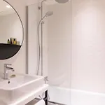 Leonardo Boutique Opera Hotel 4*