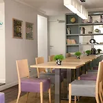 Leonardo Boutique Opera Hotel 4*
