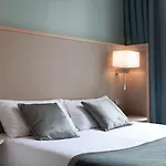 Leonardo Boutique Opera 4*