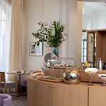 Leonardo Boutique Opera 4*