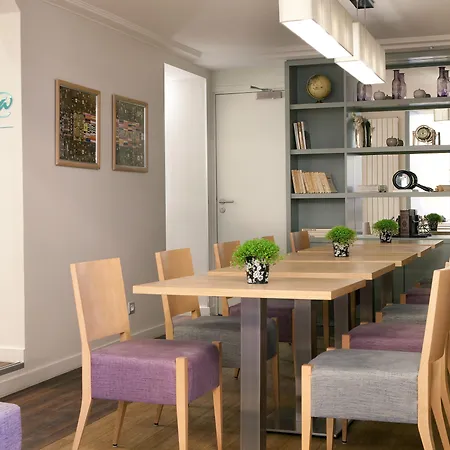 Leonardo Boutique Opera Otel 4*