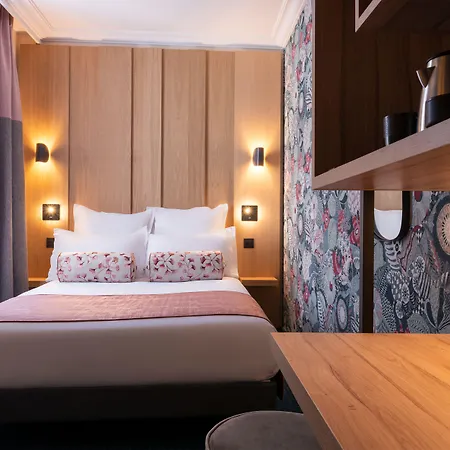 Leonardo Boutique Opera Otel 4*