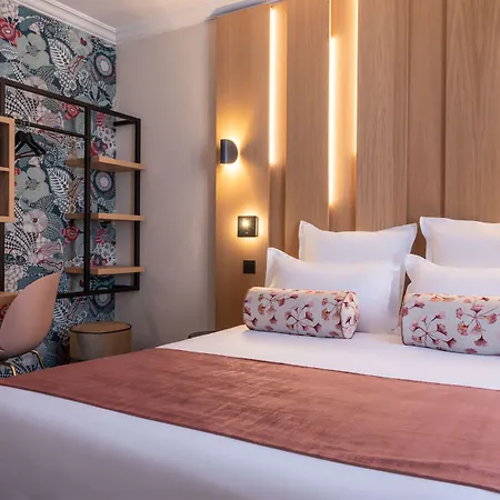 Hotel Leonardo Boutique Opera 4*