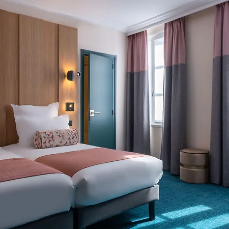 Leonardo Boutique Opera Hotel 4*