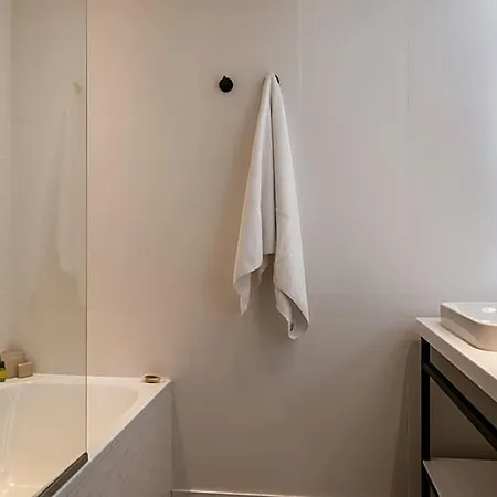 Leonardo Boutique Opera Hotel