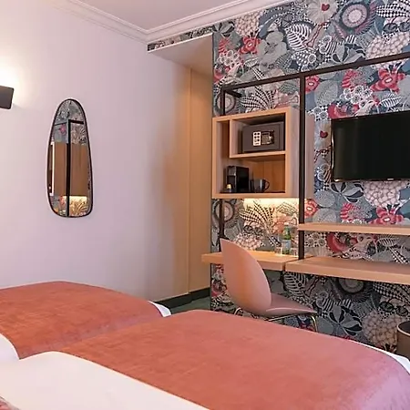 Leonardo Boutique Opera 4*