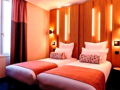 Leonardo Boutique Opera Parigi