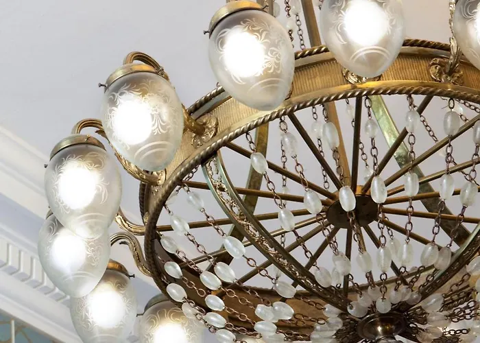 Leonardo Boutique Opera Hotel 4*