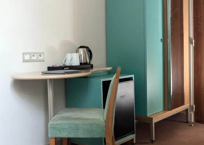 Leonardo Boutique Opera 4*