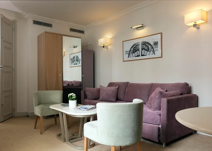 Leonardo Boutique Opera 4*