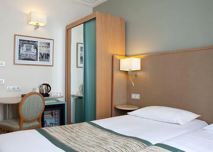 Leonardo Boutique Opera 4* Париж