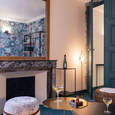 Leonardo Boutique Opera